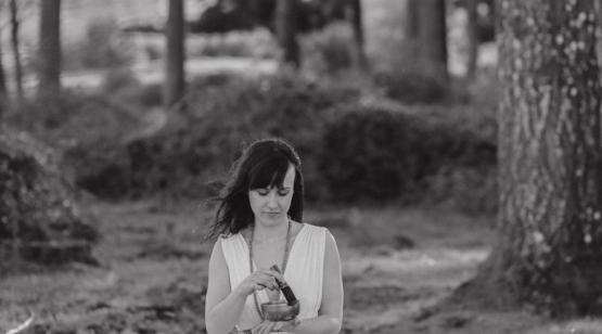 Bhakti Yoga: unión con lo sagrado a través del canto y la entrega